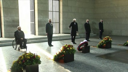 Prinz Charles bei Gedenken zu Volkstrauertag in Berlin