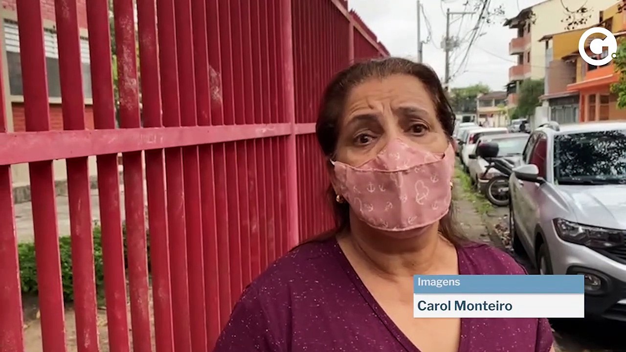 Eleitora reclama de desorganização e falta de informação dentro de escola em André Carloni, na Serra