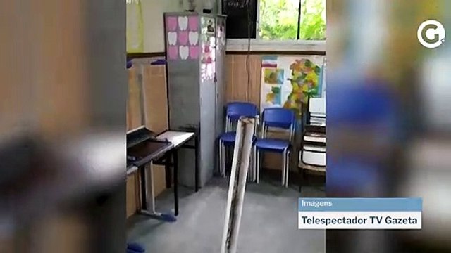Mesário relata problemas estruturais em sala de votação dentro da Escola Municipal Neusa Nunes, em Nova Palestina, Vitória