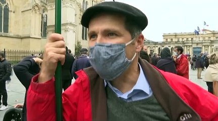 Les catholiques de France réclament le retour de la messe
