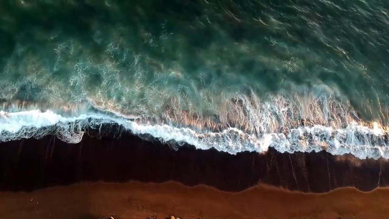 The Wavy Sea