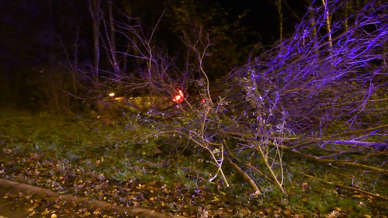 Philippeville: sortie de route à la Barrière Luc (15.11.20)