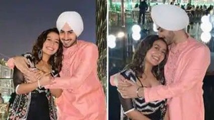 Neha Kakkar ने Rohanpreet संग Dubai में खास अंदाज में मनाई पहली Diwali; Watch Video | Boldsky