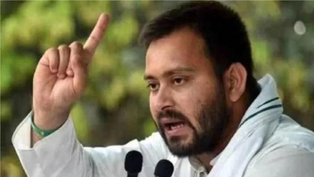 Tejashwi boycotts swearing-in ceremony of Nitish