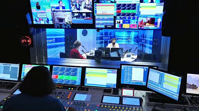 Grande-Bretagne : Boris Johnson veut interdire les voitures à essence ou diesel d'ici 2030