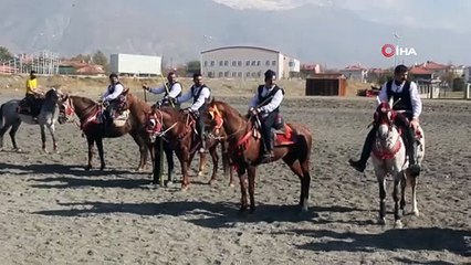 Ata Sporu Cirit Erzincan’da Yaşatılıyor