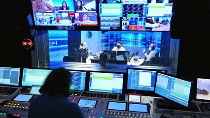 Philippe de Villiers : "On veut la messe, pas des CRS !" (Canteloup)