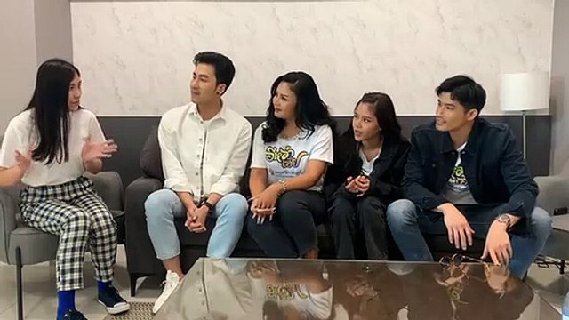 คุยกับนักแสดงจากภาพยนตร์ 'อีหล่าเอ๋ย' นำทีมโดย ตูมตาม, ไข่มุก, ตั๊กแตน ชลดา และ นก พงศกร ที่ ห้องรับแขกข่าวสด #ข่าวสดบันเทิง