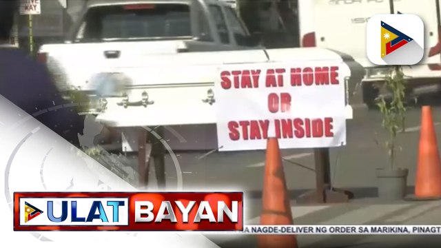 #UlatBayan | Pulisya sa Davao City, naglagay ng kabaong sa checkpoints bilang babala hinggil sa COVID-19