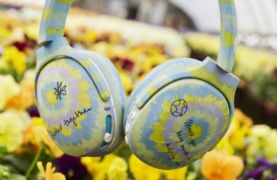 A new desktop music device sends music straight to your ears