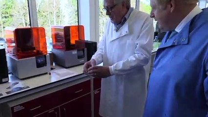 Covid, Boris Johnson torna in autoisolamento