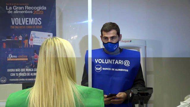 Casillas se pone el frente del Banco de Alimentos