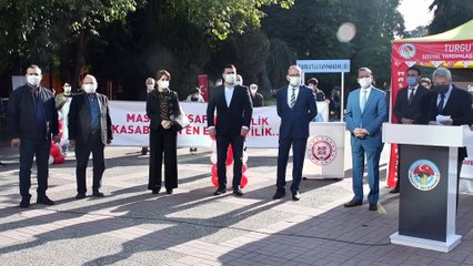 MANİSA - Halk Eğitim Merkezi'nde üretilen maskelerin dağıtımına başlandı