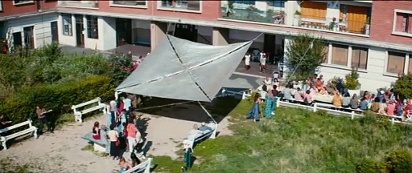 Gagarine - Trailer
