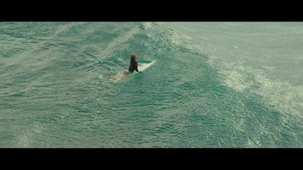The Shallows - Clip Shark Attack (English) HD