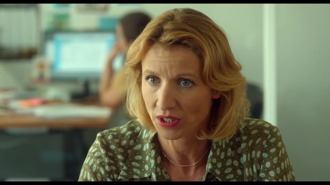 Willkommen im Hotel Mama - Clip - Auf dem Arbeitsamt (Deutsch) HD