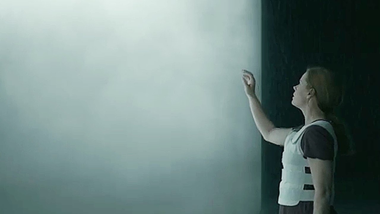 Arrival - Clip 2 (English)