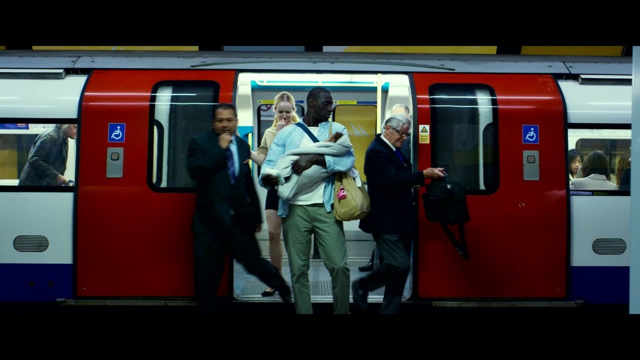 PloÌˆtzlich Papa - Clip Samuel in der Londoner U-Bahn (Deutsch) HD