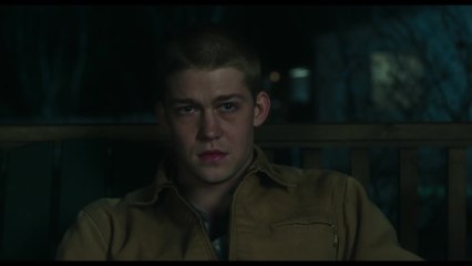 Billy Lynn's Long Halftime Walk - Clip I'm Going Back (English) HD