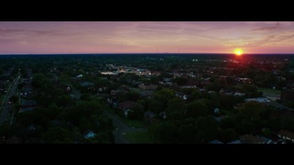 Don't Breathe - 10 Minute Clip (English) HD