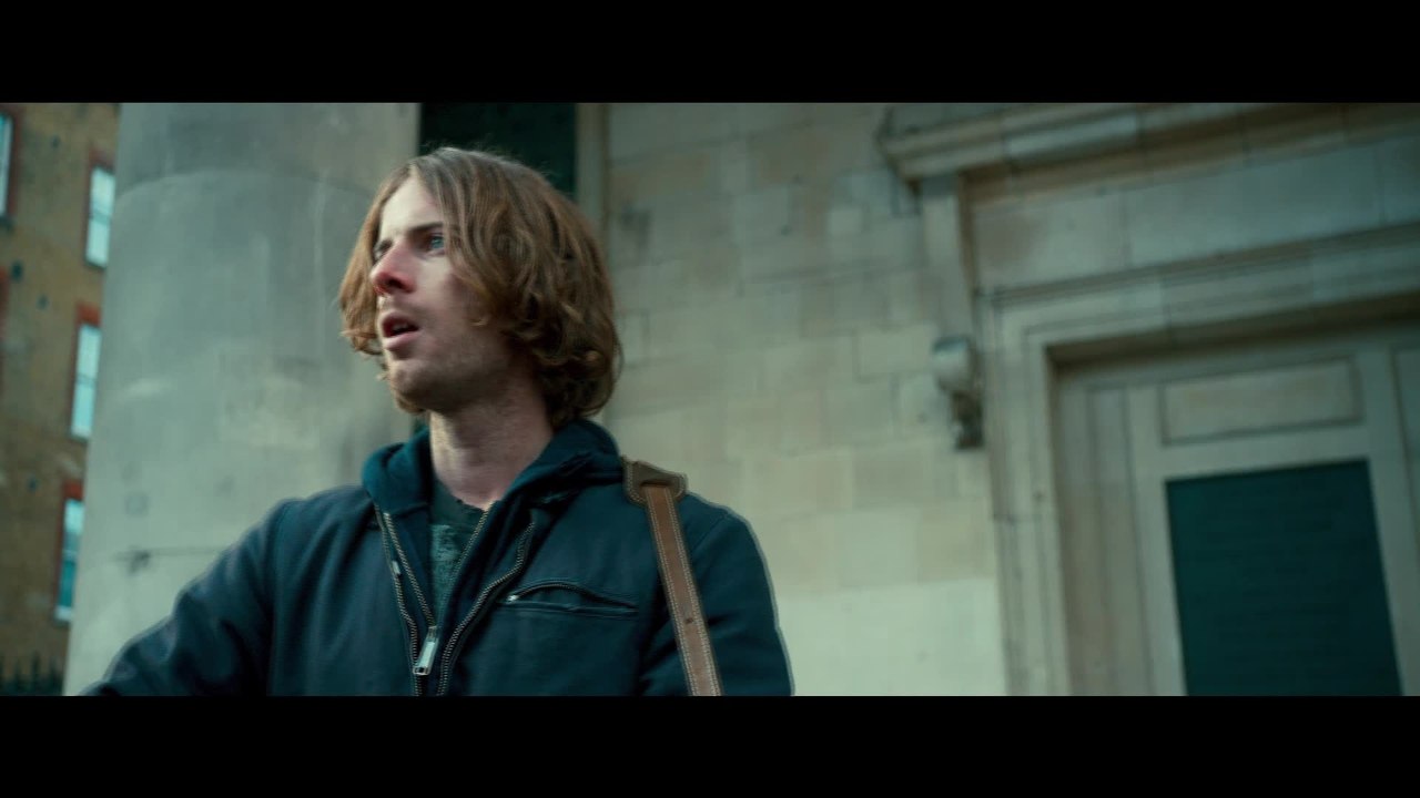 Bob, der Streuner - Clip James und Bob begeistern das Publikum (Deutsch) HD