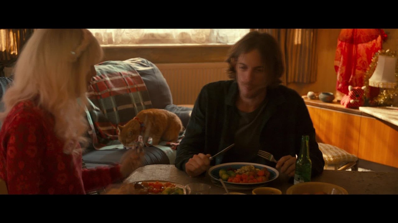 Bob, der Streuner - Clip Betty und James philosophieren Ã¼ber Tofu (Deutsch) HD