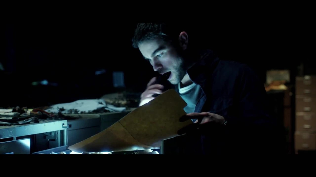 Eloise - Clip Confronting Fears (English) HD