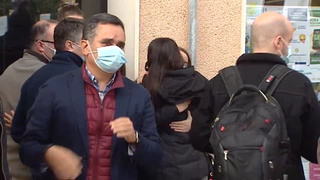 La Guardia Civil busca en el instituto de Velilla de San Antonio (Madrid) a los responsables de la agresión mortal a un hombre de 39 años