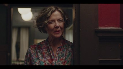 Jahrhundertfrauen - Clip Bist du glÃ¼cklich (Deutsch) HD