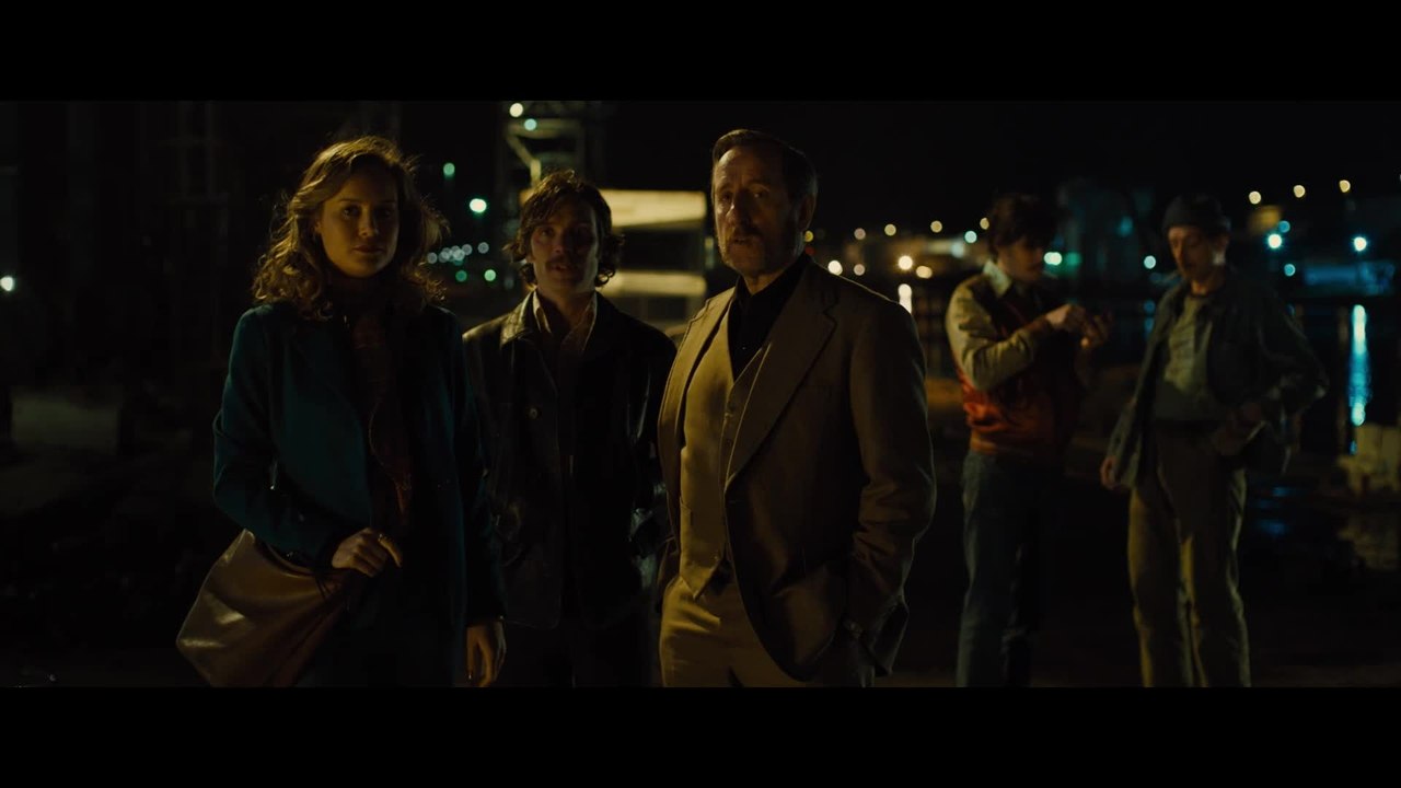 Free Fire - Clip Treffen vor der Lagerhalle (Deutsch) HD