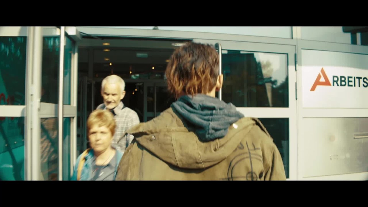 Happy Burnout - Clip 02 (Deutsch) HD