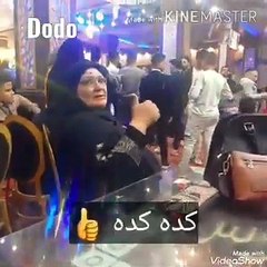   فيديو لأم مصرية تختار عروس لابنها في حفل زفاف يحقق ملايين المشاهدات