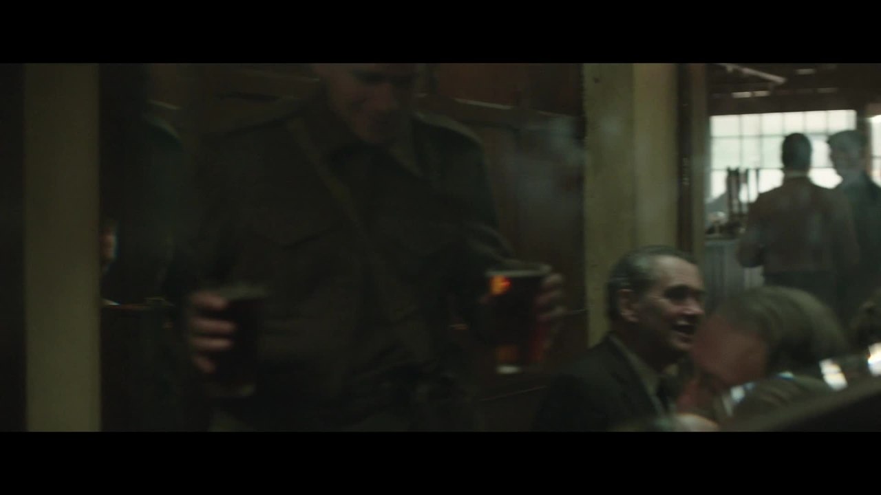 Ihre beste Stunde - Clip Buckley erzaÌˆhlt Catrin von seiner Idee (Deutsch) HD