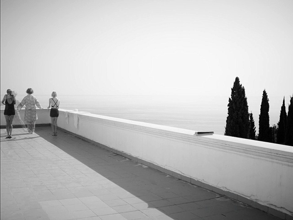 Paradies - Clip  Helmut Olga Toscana (deutsche UT)