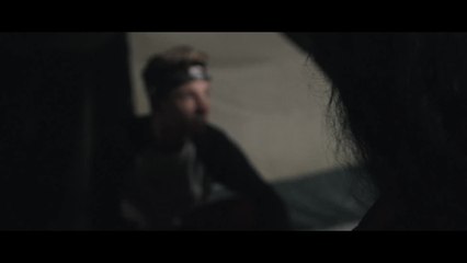 Red Eye - Clip Bear Trap (English) HD