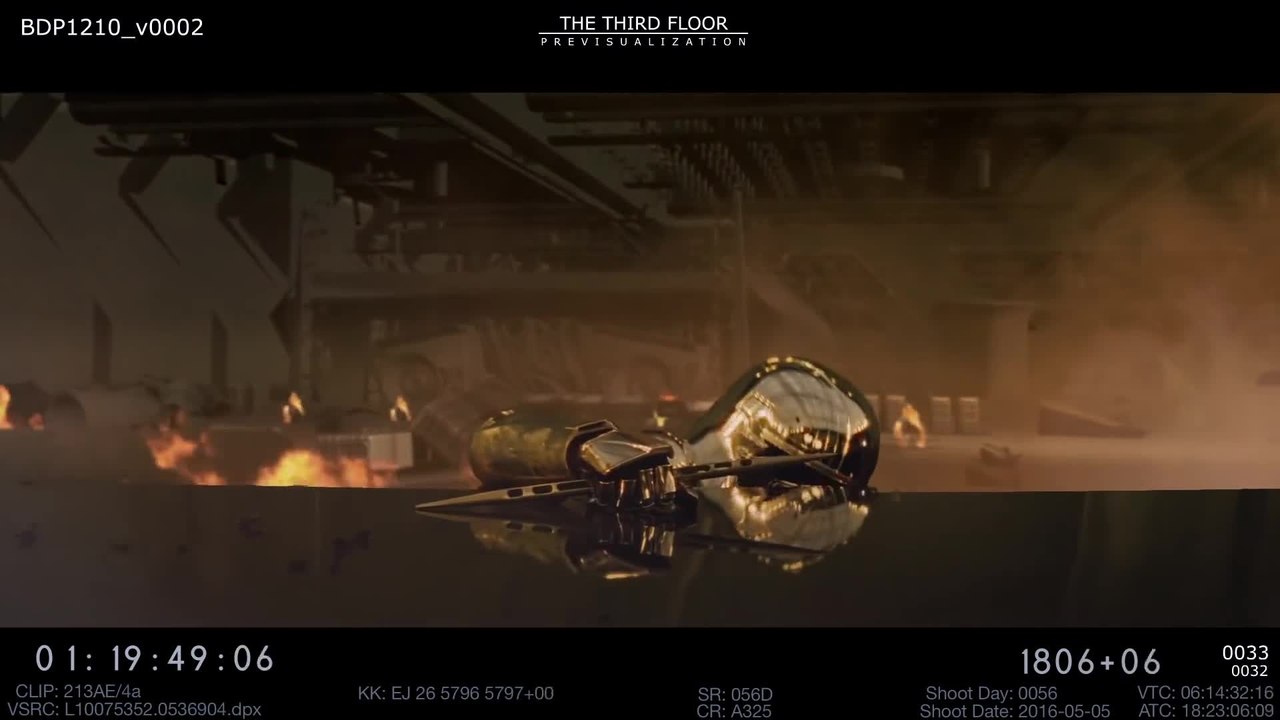 Star Wars: The Last Jedi - Clip Alternate Phasma Death Deleted Scene (English) HD