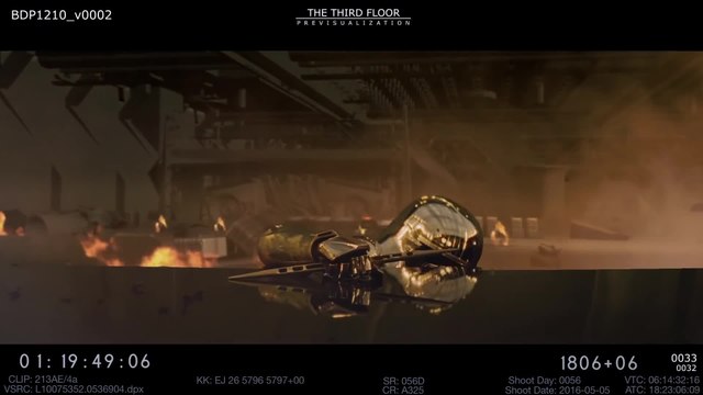 Star Wars: The Last Jedi - Clip Alternate Phasma Death Deleted Scene (English) HD