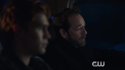 Riverdale - S02 E15 Clip (English) HD