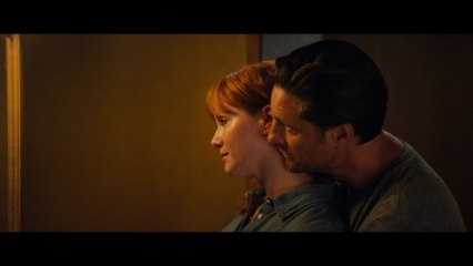 Strangers 2 Prey at Night - Clip Same Girl (English) HD