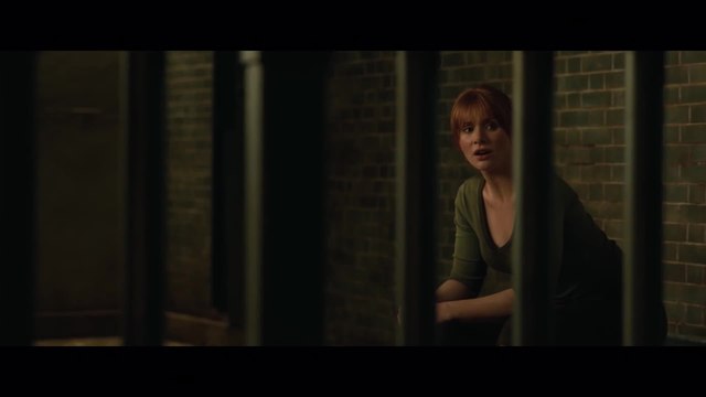 Jurassic World 2 Fallen Kingdom - Clip Triceratops Family (English) HD