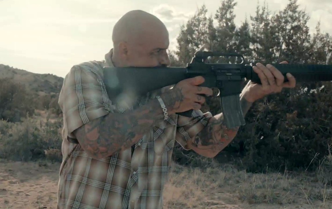 In The Middle Of The River - Trailer (Deutsche UT) HD