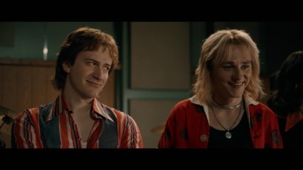 Bohemian Rhapsody - Clip We Will Rock You (English) HD