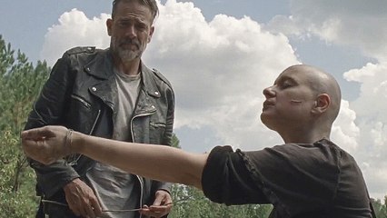 The Walking Dead - S10E11 Opening Minutes (English) HD