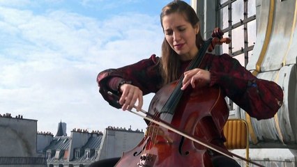 La chelista Camille Thoma presenta su nuevo disco desde un tejado de París
