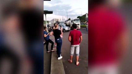 Motoristas relatam medo durante interdição da BR-277 e ‘sequestro’ de viatura da PRF em Nova Laranjeiras