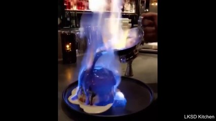 Pouring Fire On A Burger (1) ! Daily dose of internet