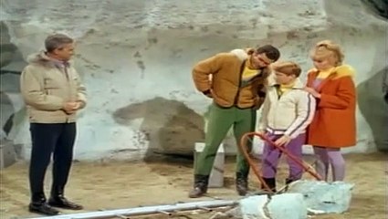 Perdidos en el Espacio -3x14- Castles in Space (Castillos en el espacio)