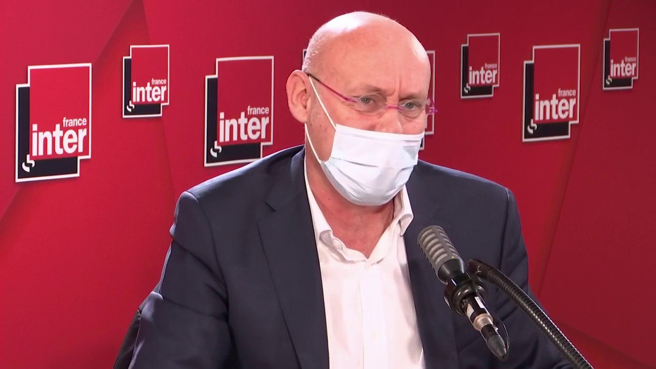 "Pour faire revenir les gamins dans le monde du sport, ça va être compliqué" (Bernard Laporte)