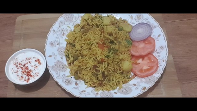 tawa pulao street food|tawa pulao recipe| तवा पुलाव रेसिपी|tawa pulao fromleftover rice|#Ss recipes,#foodie,#food,#shettyspassionrecipes