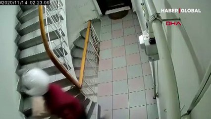 İstanbul'da iğrenç olay! O anlar kamerada